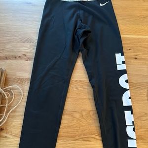 Nike leggings size small